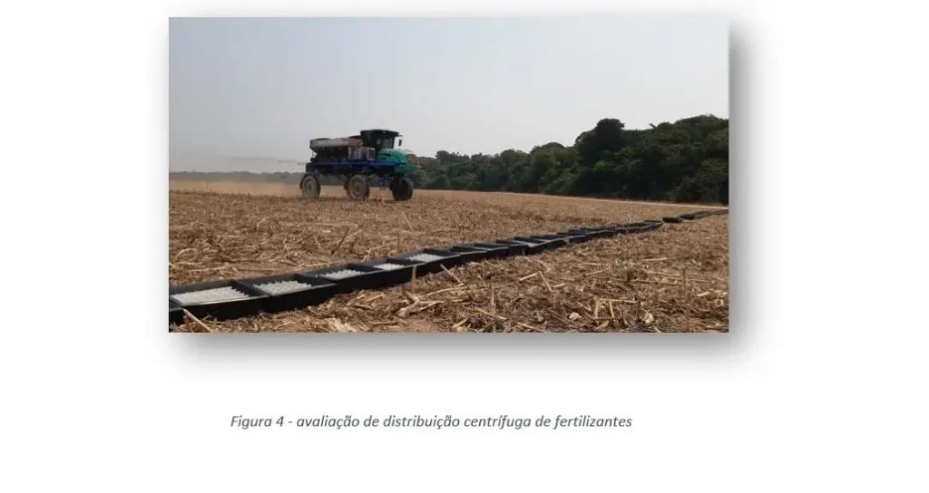Avaliação de distribuição centrífuga de fertilizantes