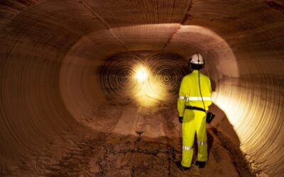 complexo-mineroquimico-imagem com uma pessoa em um túnel